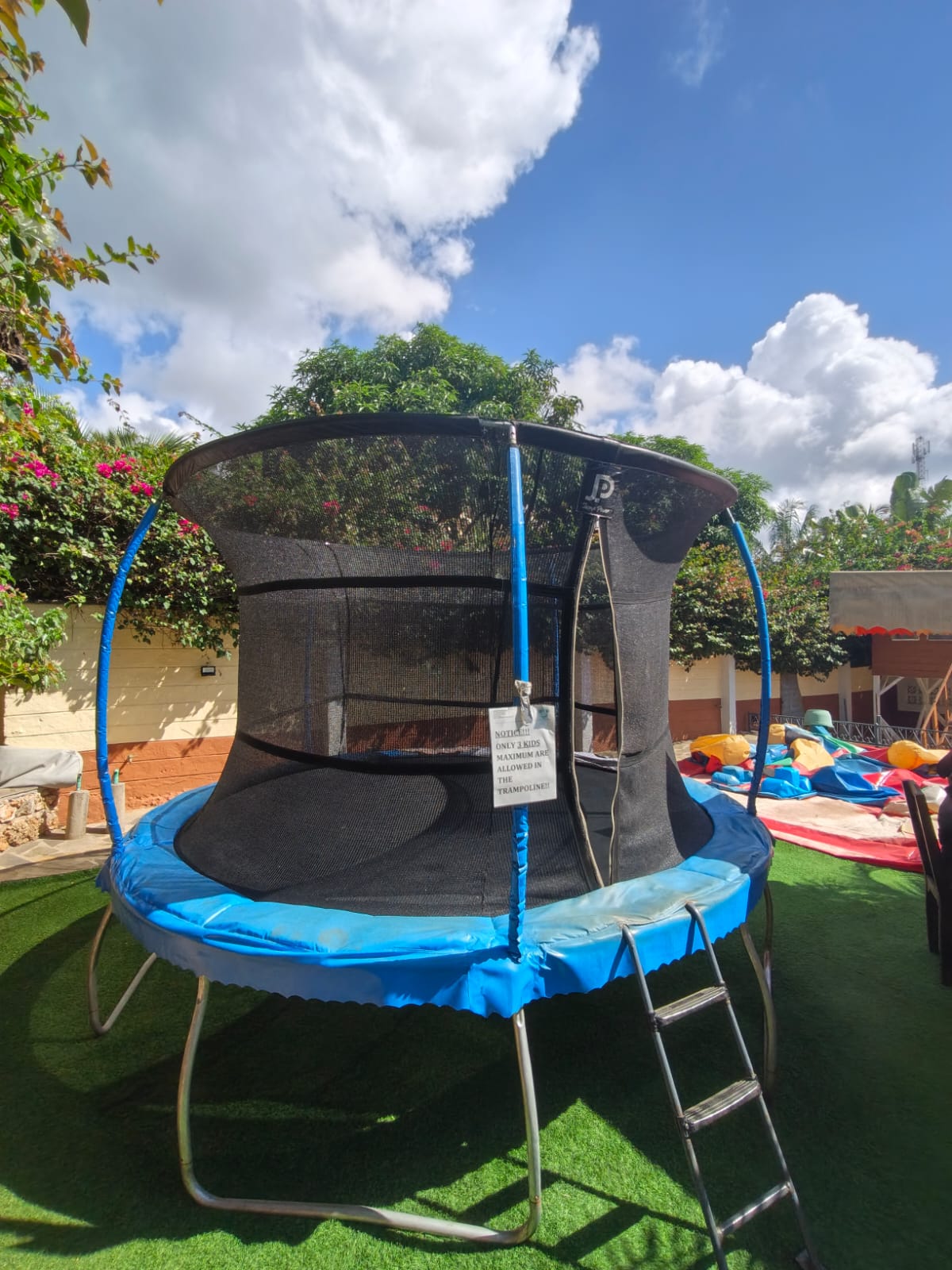 Kids outdoor trampoline